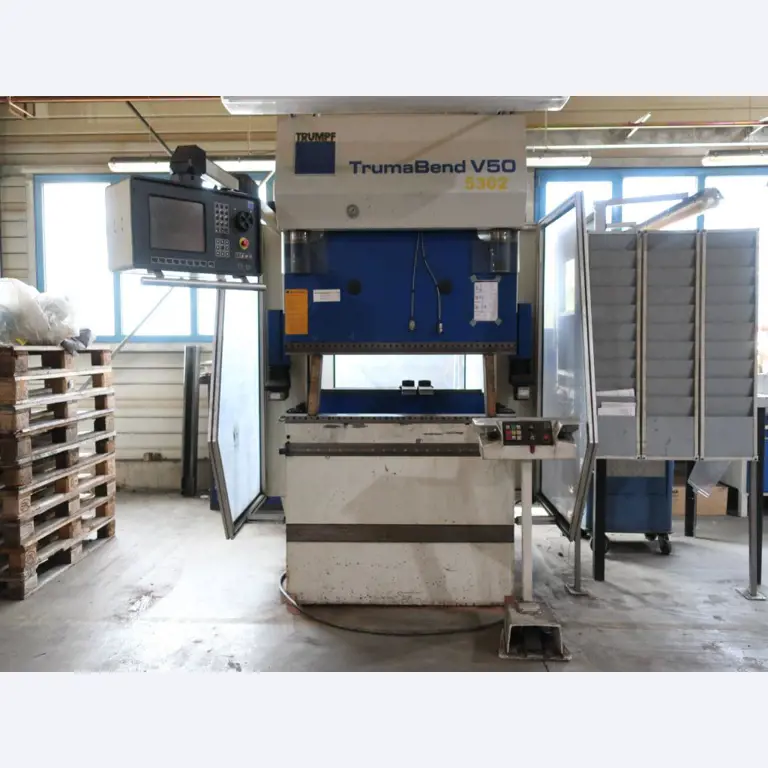 Máquinas para o processamento de chapas metálicas de espessura fina/média<br>(corte, perfuração, prensagem, dobragem)<br><font size="2">Em colaboração com a Hilco Industrial Acquisitions bv</font>-2