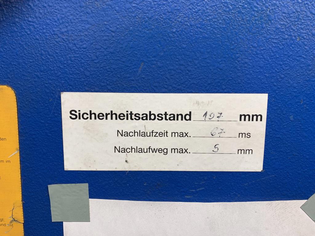 Machines for processing thin/medium thick sheet metal<br> (cutting, punching, pressing, bending)<br><font size="2">In collaboration with Hilco Industrial Acquisitions bv<br></font>-4