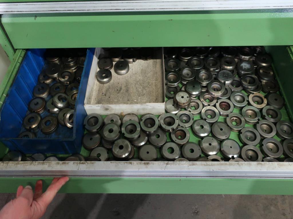 Machines for processing thin/medium thick sheet metal<br> (cutting, punching, pressing, bending)<br><font size="2">In collaboration with Hilco Industrial Acquisitions bv<br></font>-15