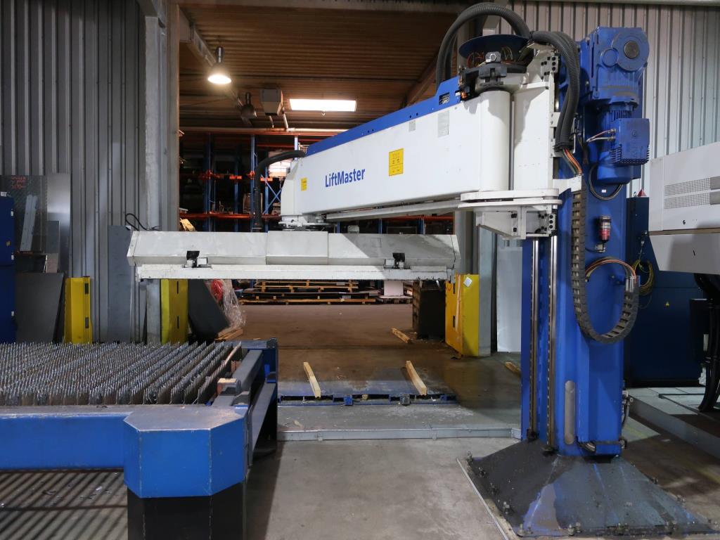 Machines for processing thin/medium thick sheet metal<br> (cutting, punching, pressing, bending)<br><font size="2">In collaboration with Hilco Industrial Acquisitions bv<br></font>-19