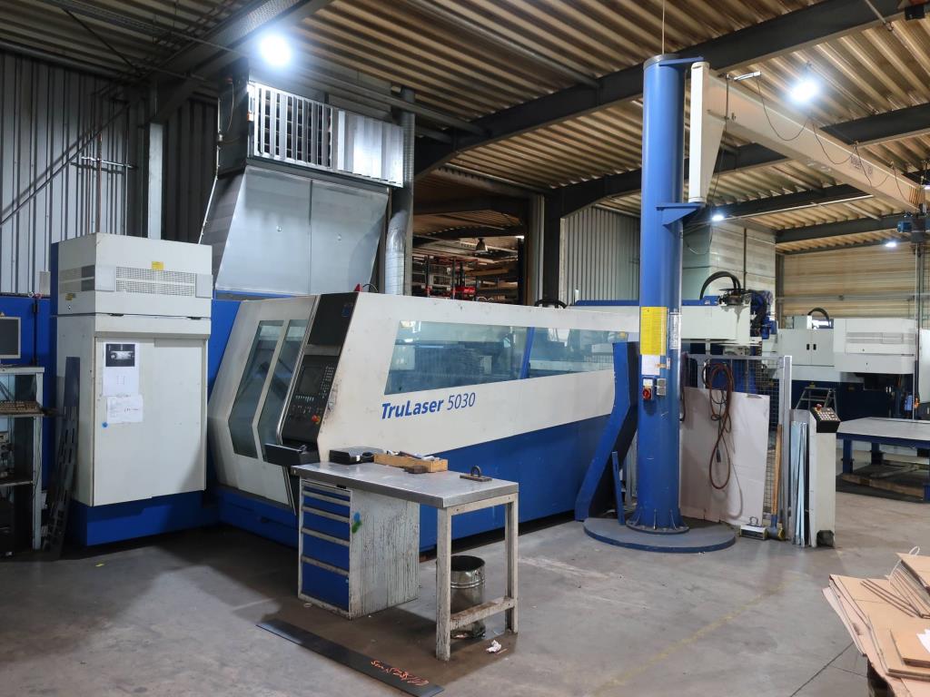 Machines for processing thin/medium thick sheet metal<br> (cutting, punching, pressing, bending)<br><font size="2">In collaboration with Hilco Industrial Acquisitions bv<br></font>-1