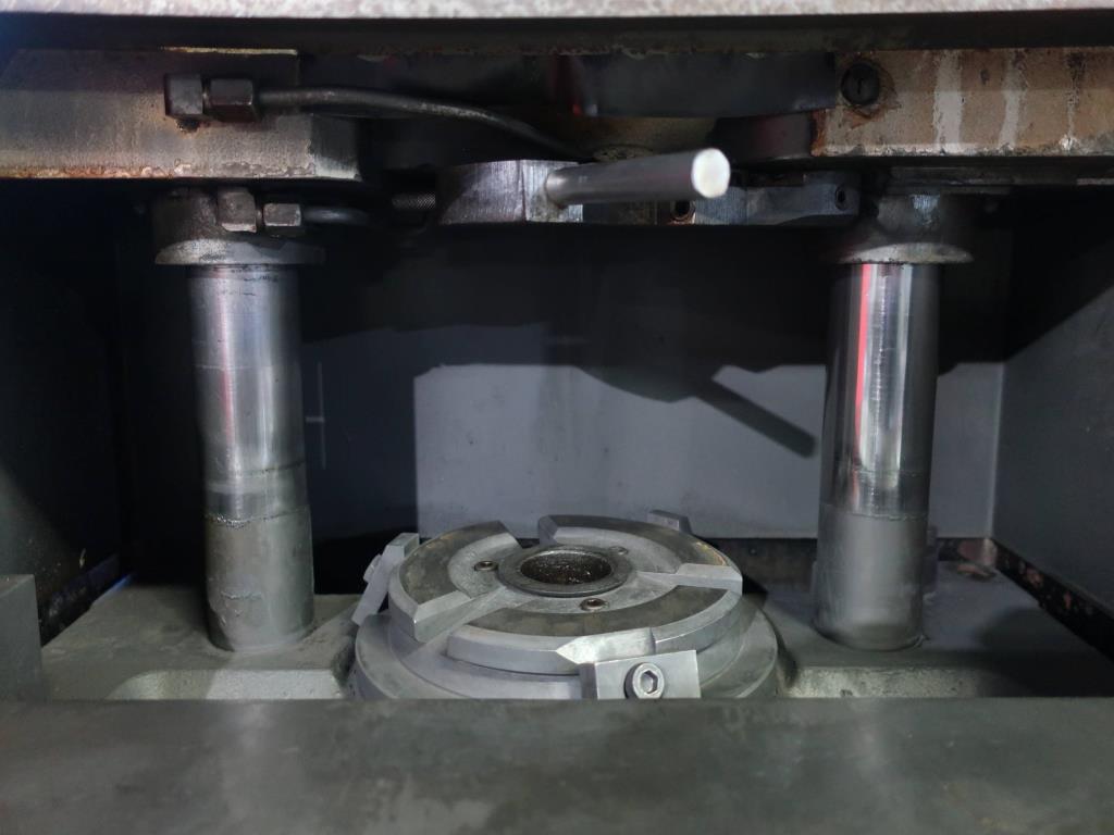 Machines for processing thin/medium thick sheet metal<br> (cutting, punching, pressing, bending)<br><font size="2">In collaboration with Hilco Industrial Acquisitions bv<br></font>-2