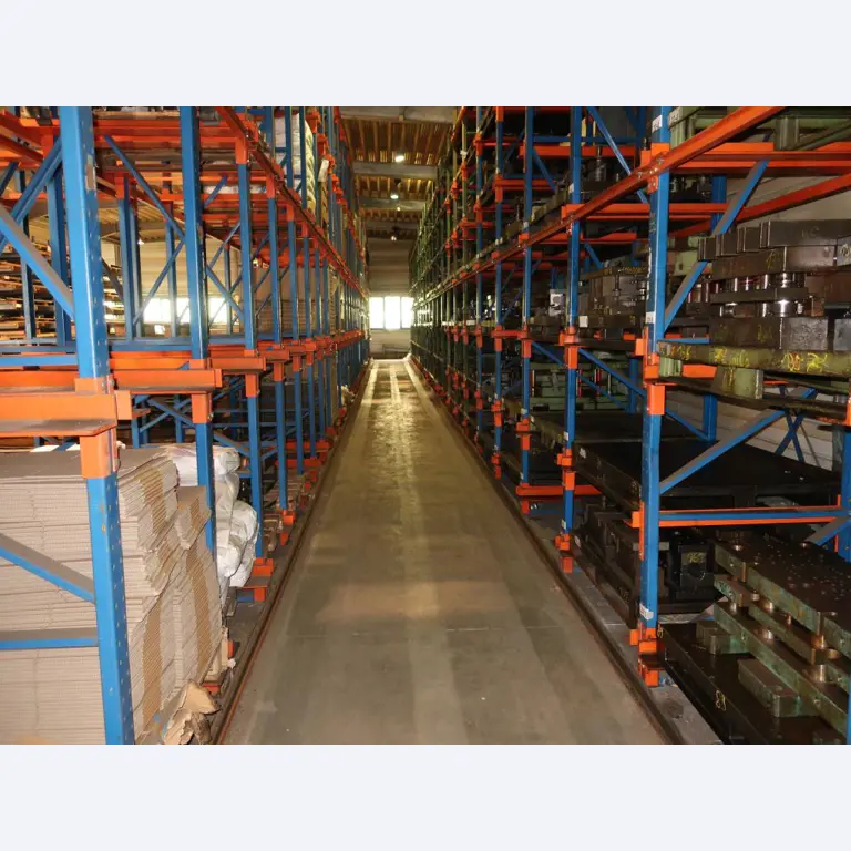 Máquinas para o processamento de chapas metálicas de espessura fina/média<br>(corte, perfuração, prensagem, dobragem)<br><font size="2">Em colaboração com a Hilco Industrial Acquisitions bv</font>-1