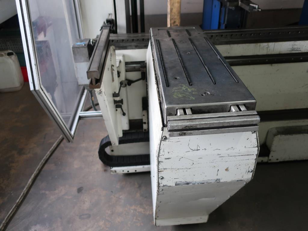 Machines for processing thin/medium thick sheet metal<br> (cutting, punching, pressing, bending)<br><font size="2">In collaboration with Hilco Industrial Acquisitions bv<br></font>-4