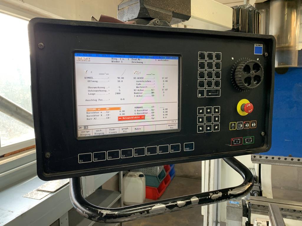 Machines for processing thin/medium thick sheet metal<br> (cutting, punching, pressing, bending)<br><font size="2">In collaboration with Hilco Industrial Acquisitions bv<br></font>-6