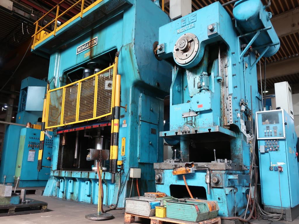 Machines for processing thin/medium thick sheet metal<br> (cutting, punching, pressing, bending)<br><font size="2">In collaboration with Hilco Industrial Acquisitions bv<br></font>-13