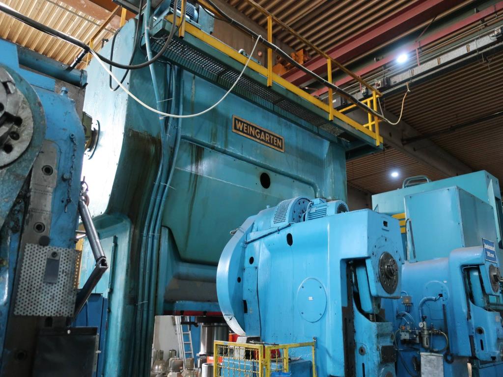 Machines for processing thin/medium thick sheet metal<br> (cutting, punching, pressing, bending)<br><font size="2">In collaboration with Hilco Industrial Acquisitions bv<br></font>-7