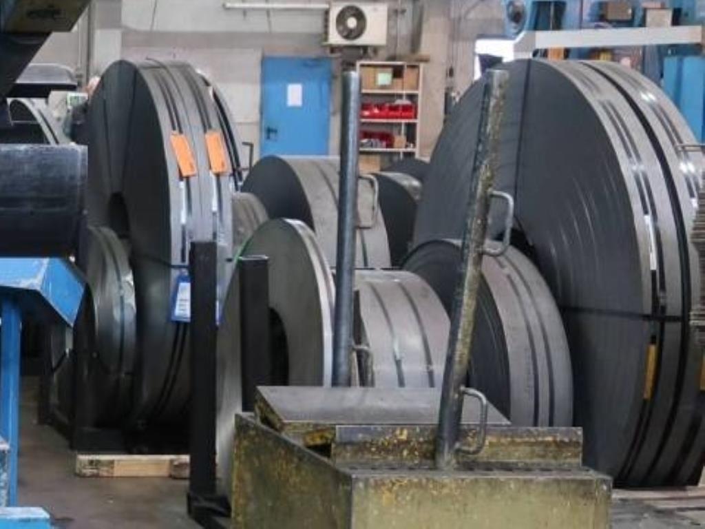 Machines for processing thin/medium thick sheet metal<br> (cutting, punching, pressing, bending)<br><font size="2">In collaboration with Hilco Industrial Acquisitions bv<br></font>-2