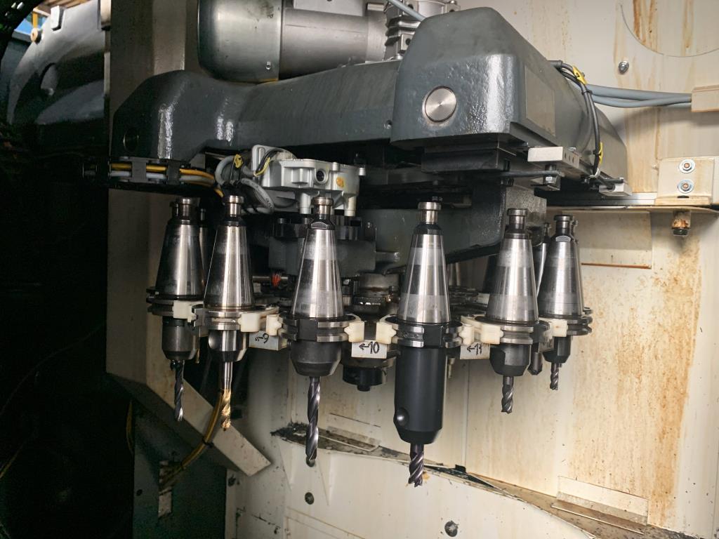 Machines for processing thin/medium thick sheet metal<br> (cutting, punching, pressing, bending)<br><font size="2">In collaboration with Hilco Industrial Acquisitions bv<br></font>-11