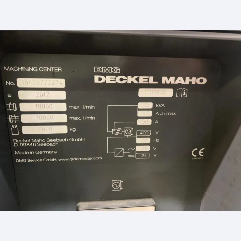 Máquinas para o processamento de chapas metálicas de espessura fina/média<br>(corte, perfuração, prensagem, dobragem)<br><font size="2">Em colaboração com a Hilco Industrial Acquisitions bv</font>-6