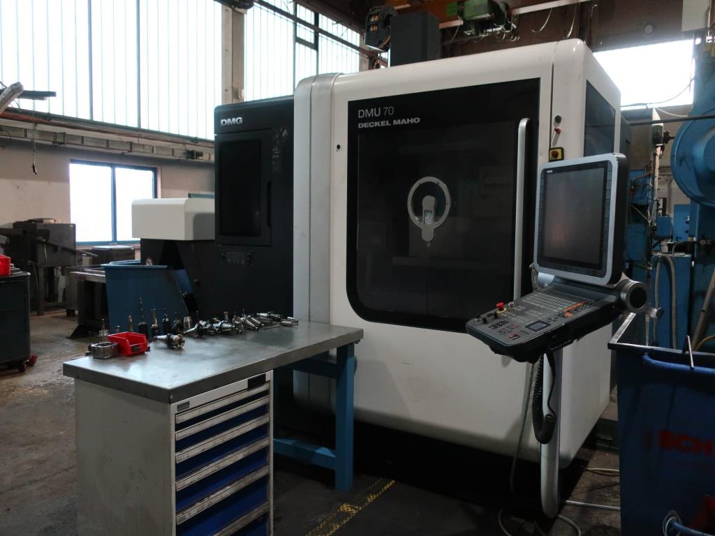 Machines for processing thin/medium thick sheet metal<br> (cutting, punching, pressing, bending)<br><font size="2">In collaboration with Hilco Industrial Acquisitions bv<br></font>-7