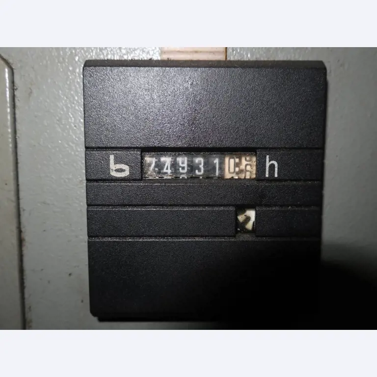 Máquinas para o processamento de chapas metálicas de espessura fina/média<br>(corte, perfuração, prensagem, dobragem)<br><font size="2">Em colaboração com a Hilco Industrial Acquisitions bv</font>-8