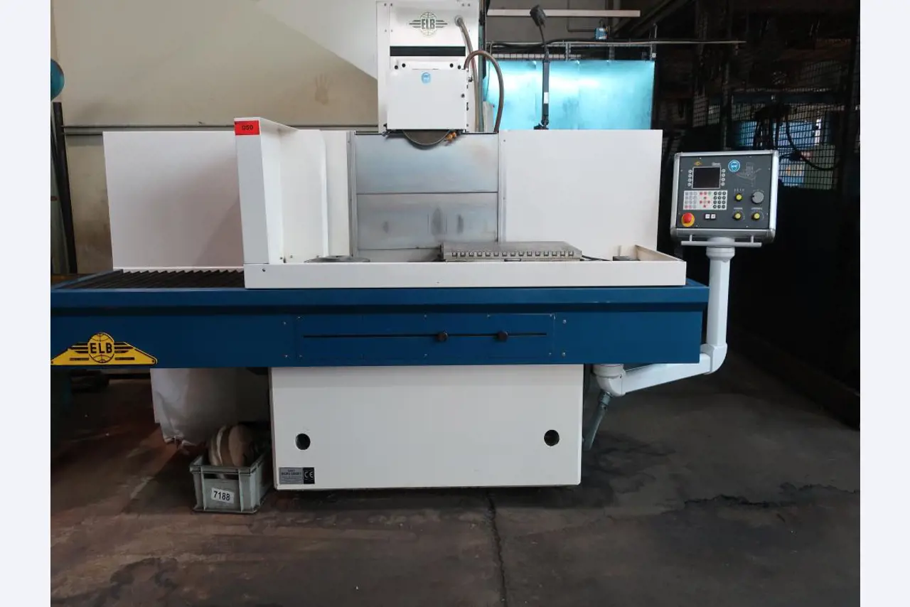 Machines pour l'usinage de tôles fines/moyennes<br>(découpe, poinçonnage, pressage, pliage)<br><font size="2">En collaboration avec Hilco Industrial Acquisitions bv</font>.-1