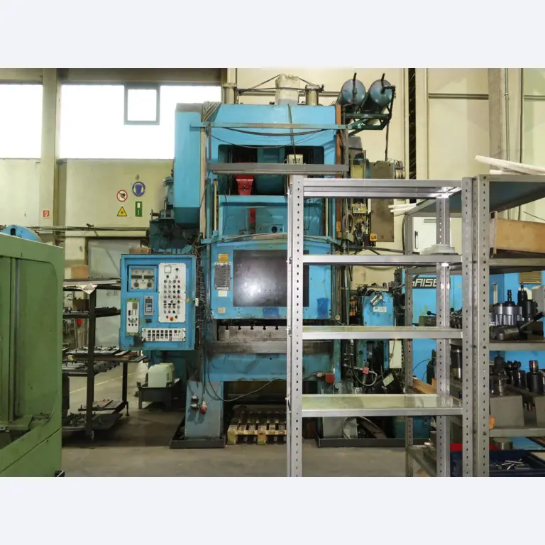 Máquinas para o processamento de chapas metálicas de espessura fina/média<br>(corte, perfuração, prensagem, dobragem)<br><font size="2">Em colaboração com a Hilco Industrial Acquisitions bv</font>-9