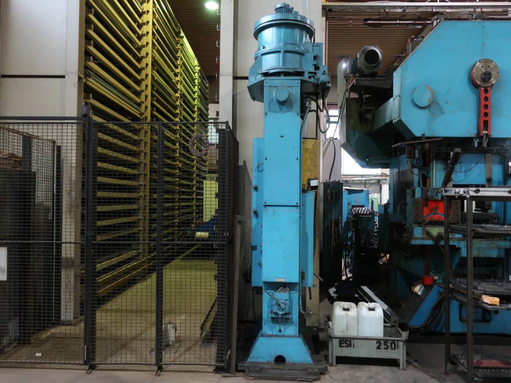 Machines for processing thin/medium thick sheet metal<br> (cutting, punching, pressing, bending)<br><font size="2">In collaboration with Hilco Industrial Acquisitions bv<br></font>-2