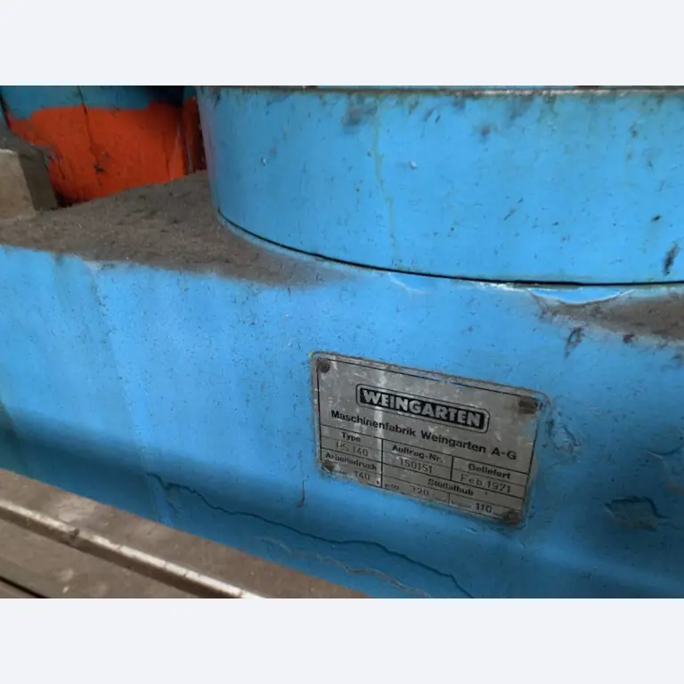 Machines for processing thin/medium thick sheet metal<br> (cutting, punching, pressing, bending)<br><font size="2">In collaboration with Hilco Industrial Acquisitions bv<br></font>-4