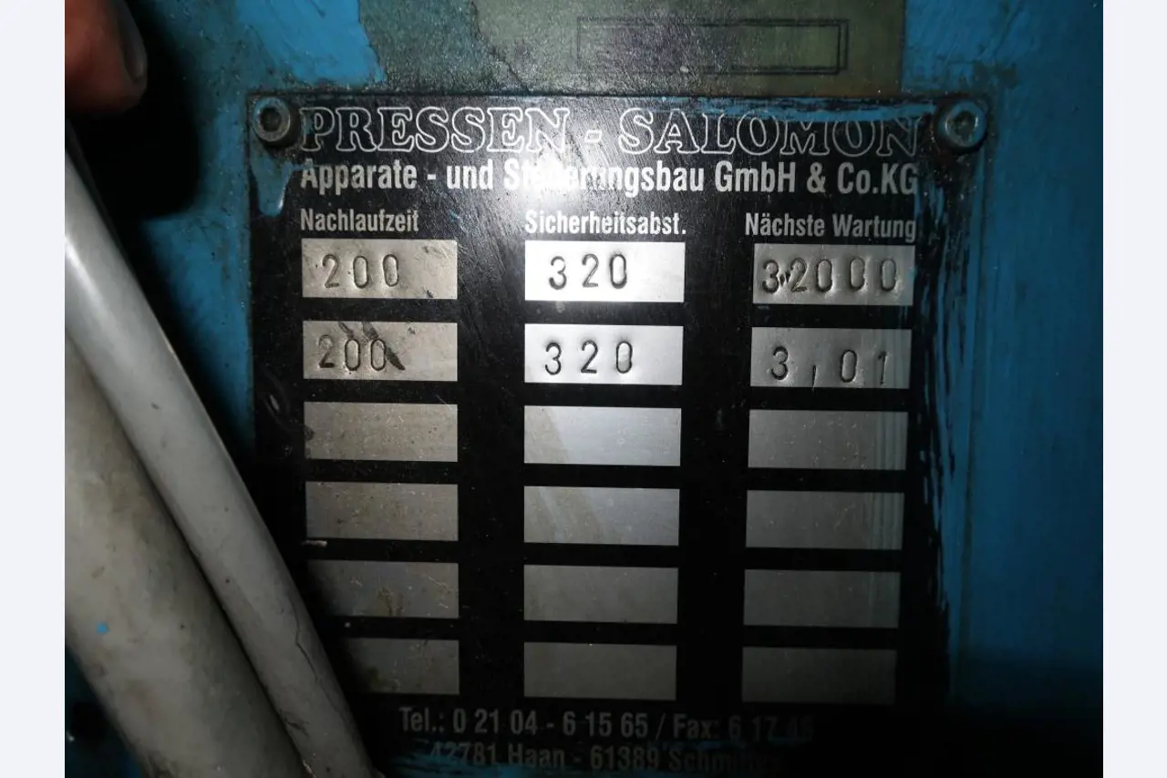 Machines for processing thin/medium thick sheet metal<br> (cutting, punching, pressing, bending)<br><font size="2">In collaboration with Hilco Industrial Acquisitions bv<br></font>-11