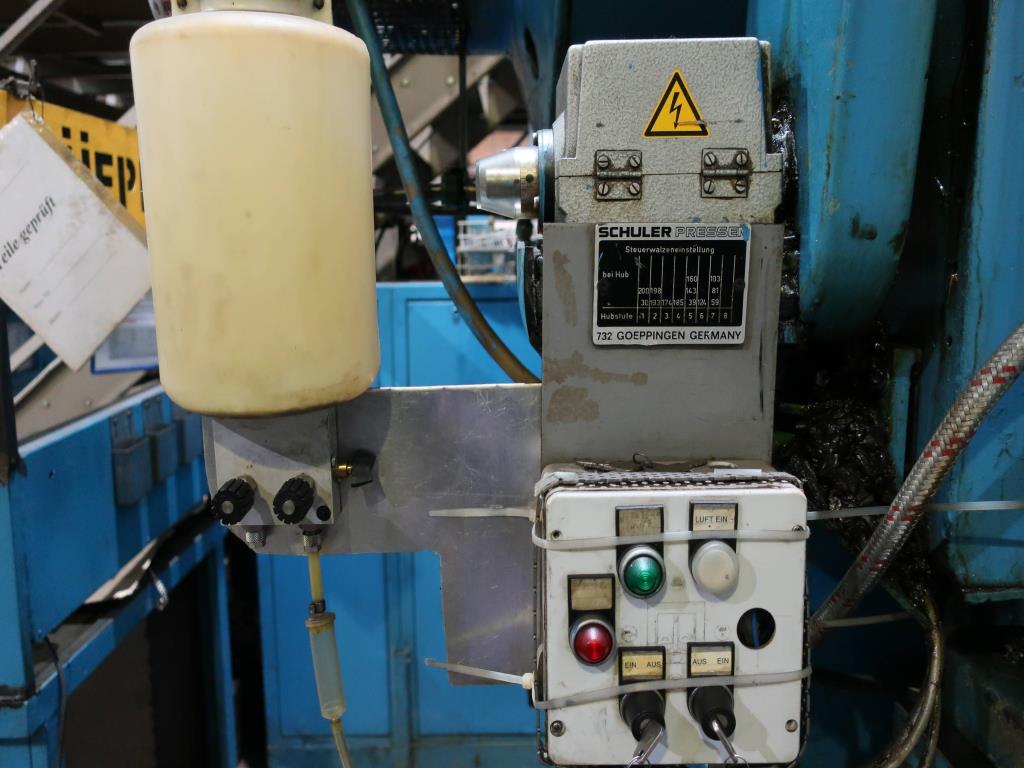 Machines for processing thin/medium thick sheet metal<br> (cutting, punching, pressing, bending)<br><font size="2">In collaboration with Hilco Industrial Acquisitions bv<br></font>-6