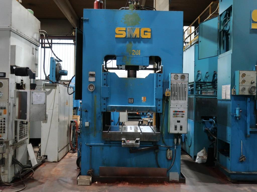 Machines for processing thin/medium thick sheet metal<br> (cutting, punching, pressing, bending)<br><font size="2">In collaboration with Hilco Industrial Acquisitions bv<br></font>-1