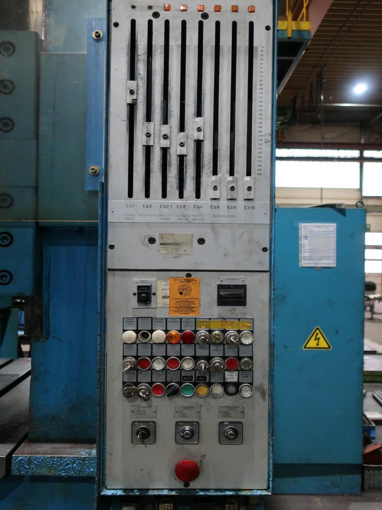 Machines for processing thin/medium thick sheet metal<br> (cutting, punching, pressing, bending)<br><font size="2">In collaboration with Hilco Industrial Acquisitions bv<br></font>-7