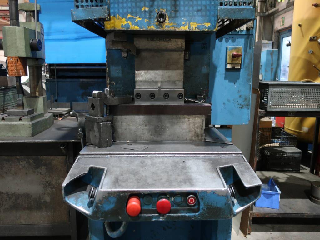 Machines for processing thin/medium thick sheet metal<br> (cutting, punching, pressing, bending)<br><font size="2">In collaboration with Hilco Industrial Acquisitions bv<br></font>-3