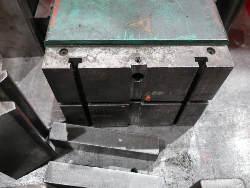 Maschinen zur Bearbeitung von dünnen/mittelstarken Blechen<br>(Schneiden, Stanzen, Pressen, Biegen)<br><font size="2">In Zusammenarbeit m. Hilco Industrial Acquisitions bv</font>-3