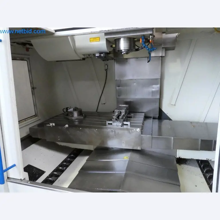 Máquinas e sistemas (fundição injectada de alumínio para a indústria automóvel e de fornecimento automóvel)-2