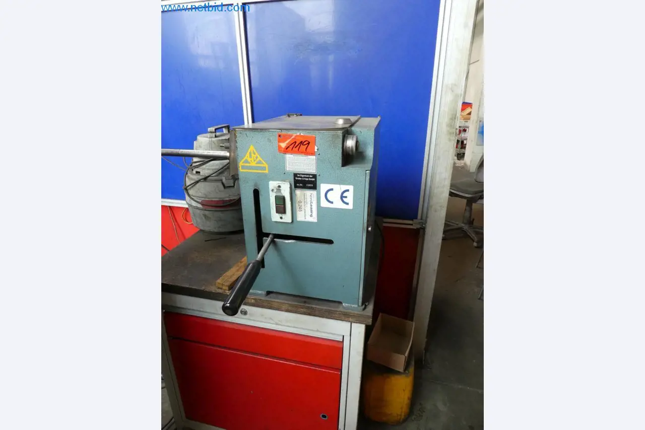 Máquinas e sistemas (fundição injectada de alumínio para a indústria automóvel e de fornecimento automóvel)-1