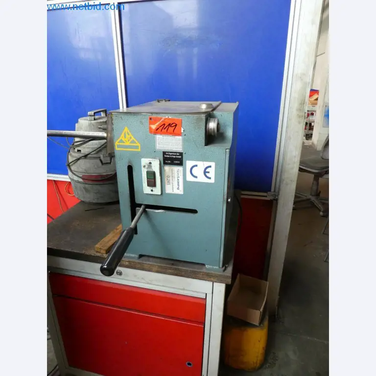 Máquinas e sistemas (fundição injectada de alumínio para a indústria automóvel e de fornecimento automóvel)-1