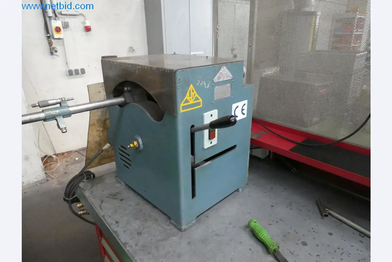 Máquinas e sistemas (fundição injectada de alumínio para a indústria automóvel e de fornecimento automóvel)-2