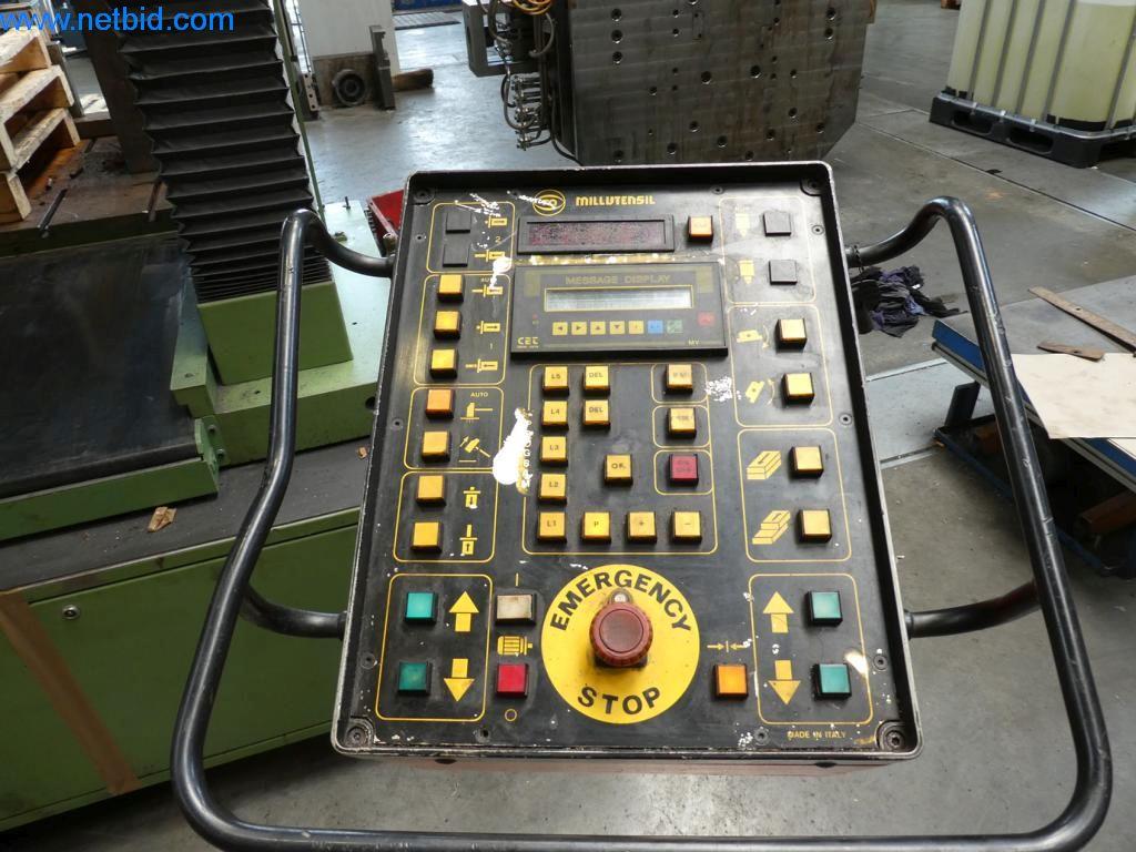 Machinery and equipment (Aluminium diecasting cells from the closing of a large automotive supplier)-4