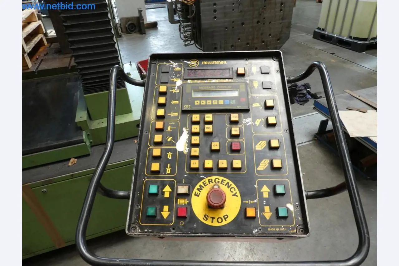 Máquinas e sistemas (fundição injectada de alumínio para a indústria automóvel e de fornecimento automóvel)-4