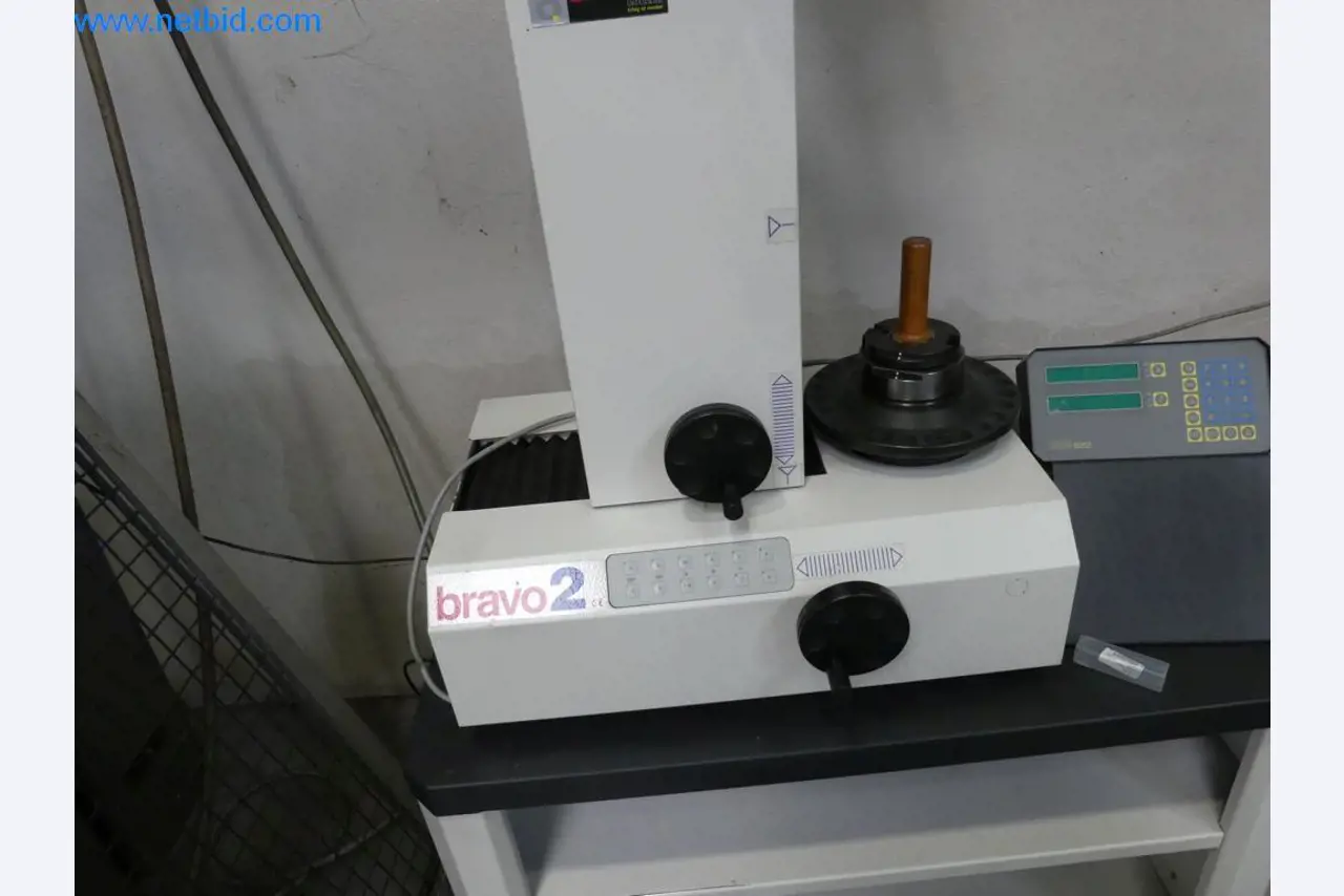 Máquinas e sistemas (fundição injectada de alumínio para a indústria automóvel e de fornecimento automóvel)-2