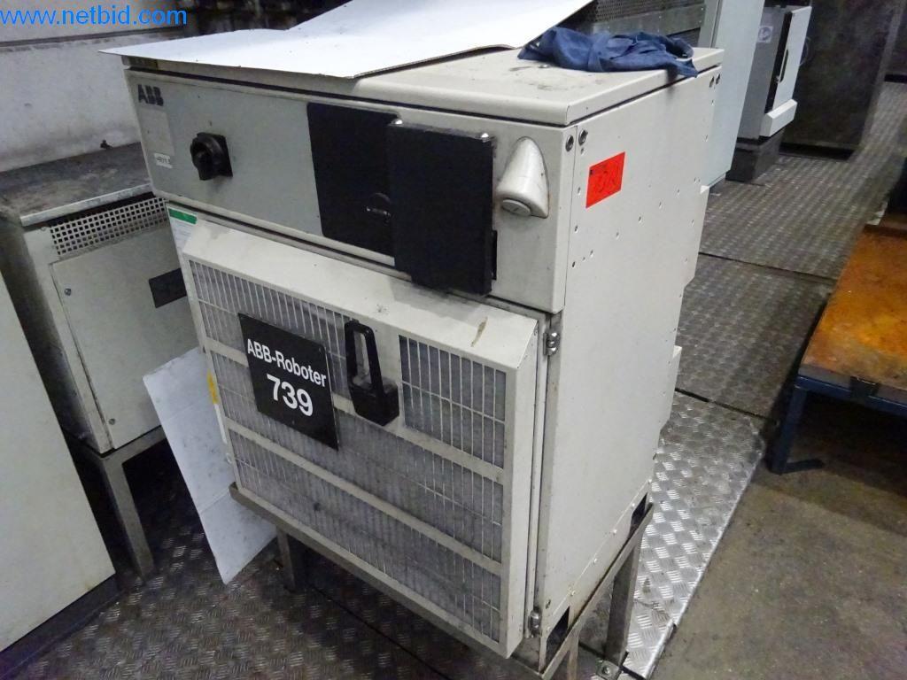 Machinery and equipment (Aluminium diecasting cells from the closing of a large automotive supplier)-3