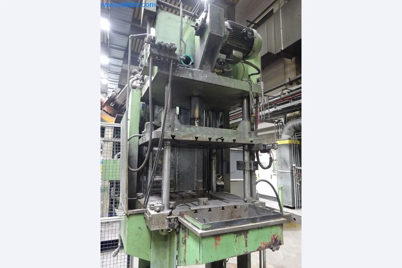 Machinery and equipment (Aluminium diecasting cells from the closing of a large automotive supplier)-1