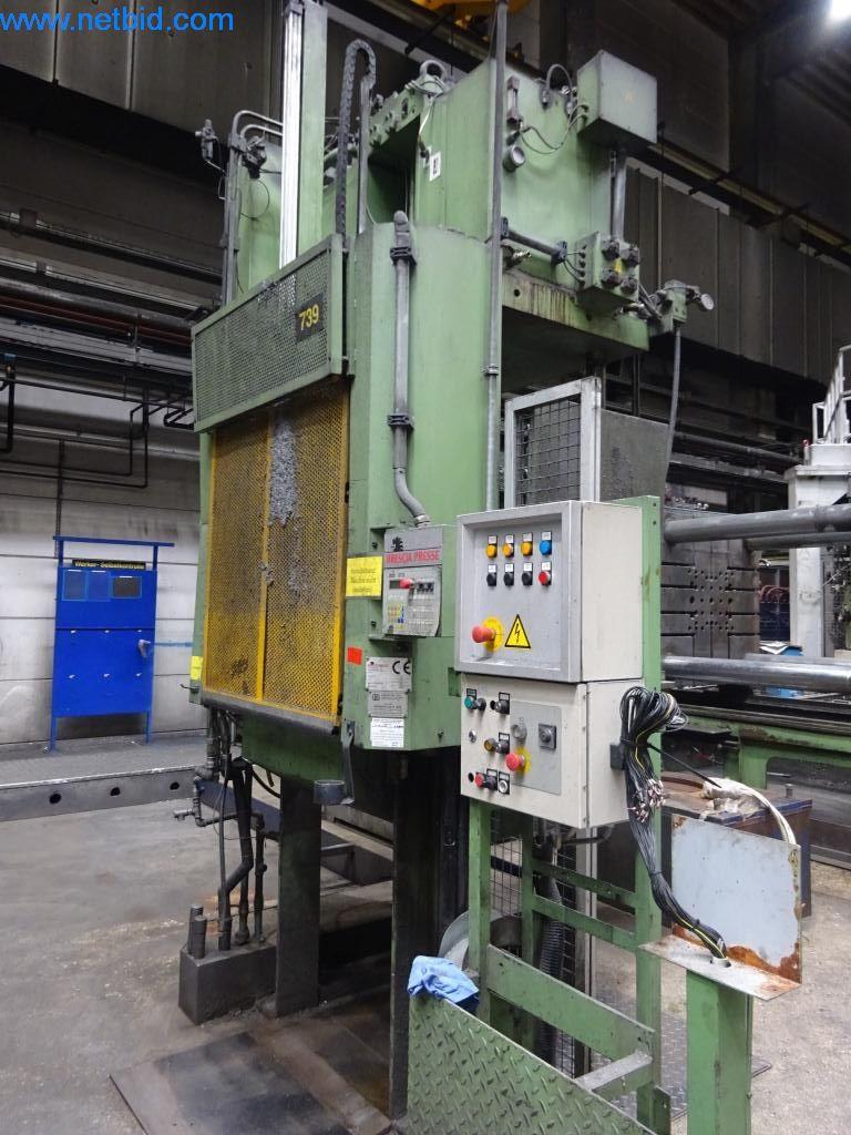 Machinery and equipment (Aluminium diecasting cells from the closing of a large automotive supplier)-2