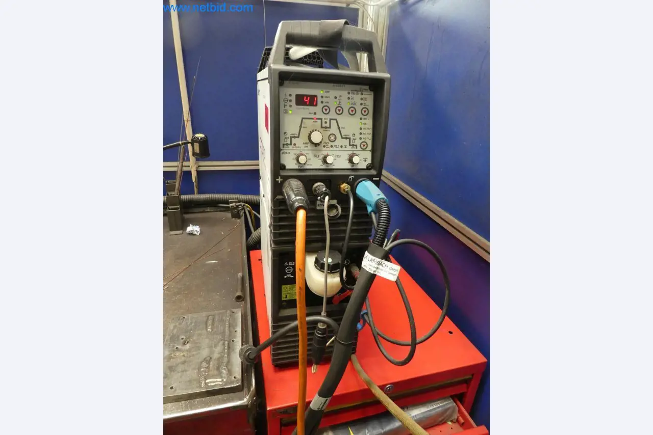 Máquinas e sistemas (fundição injectada de alumínio para a indústria automóvel e de fornecimento automóvel)-2