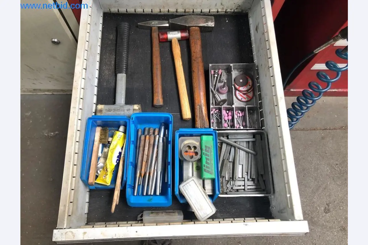 Machines et installations (moulage sous pression d'aluminium pour l'industrie automobile et ses sous-traitants)-2