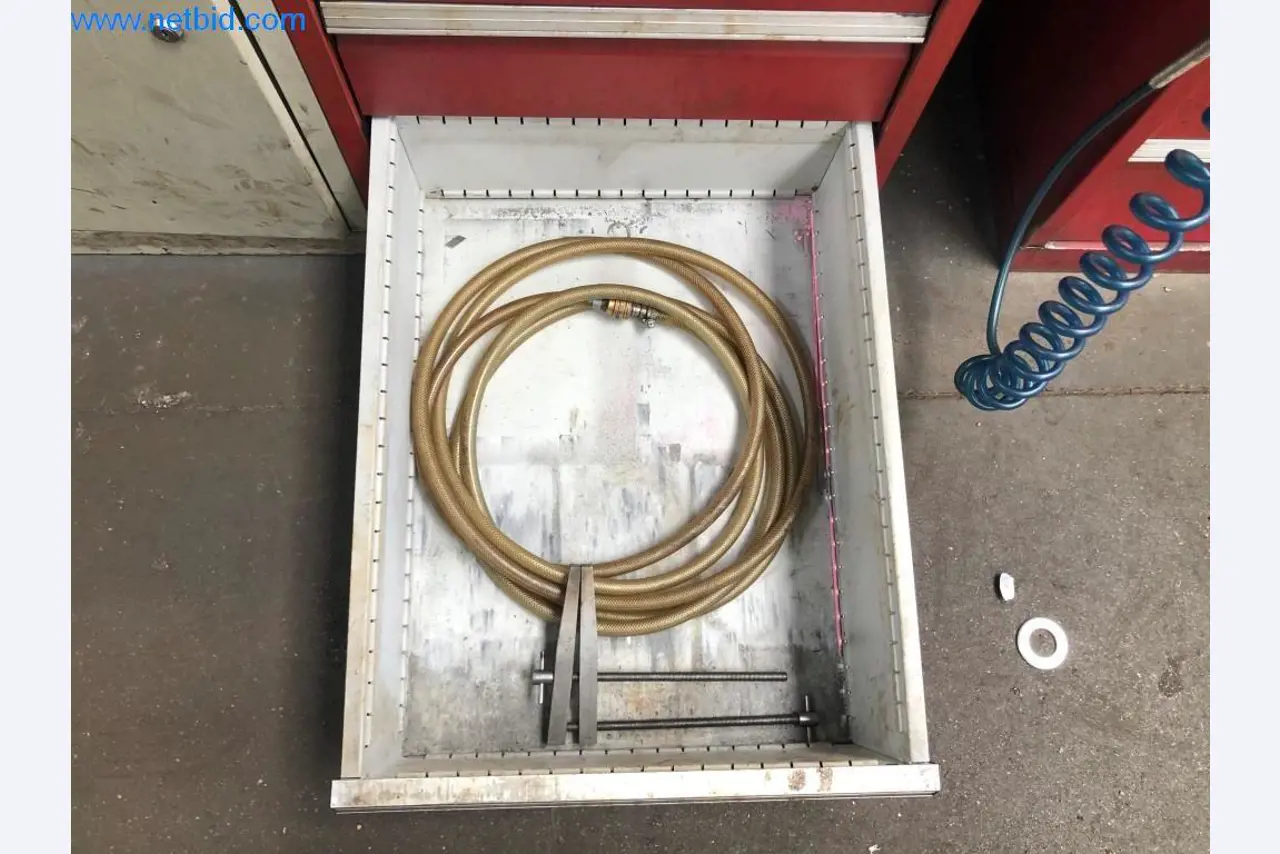 Machines et installations (moulage sous pression d'aluminium pour l'industrie automobile et ses sous-traitants)-4