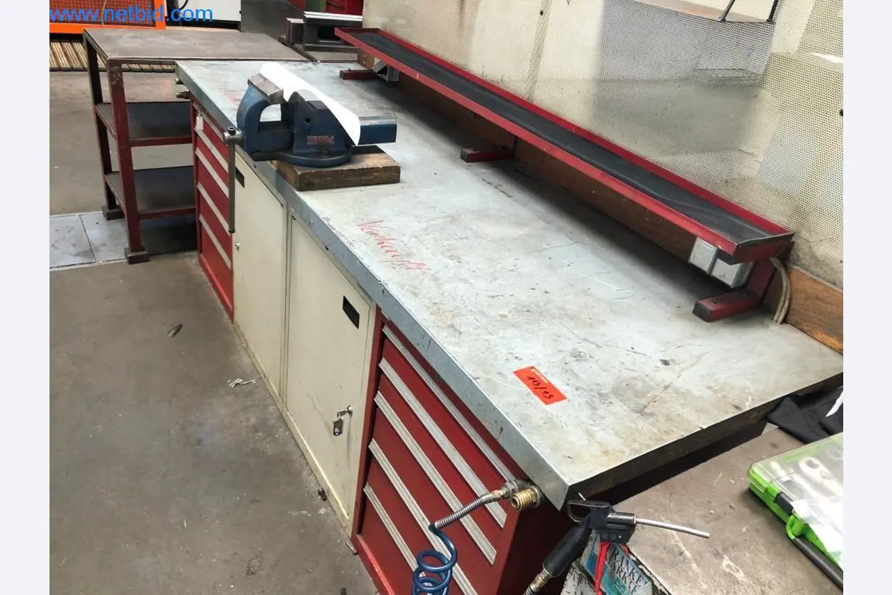 Machinery and equipment (Aluminium diecasting cells from the closing of a large automotive supplier)-1