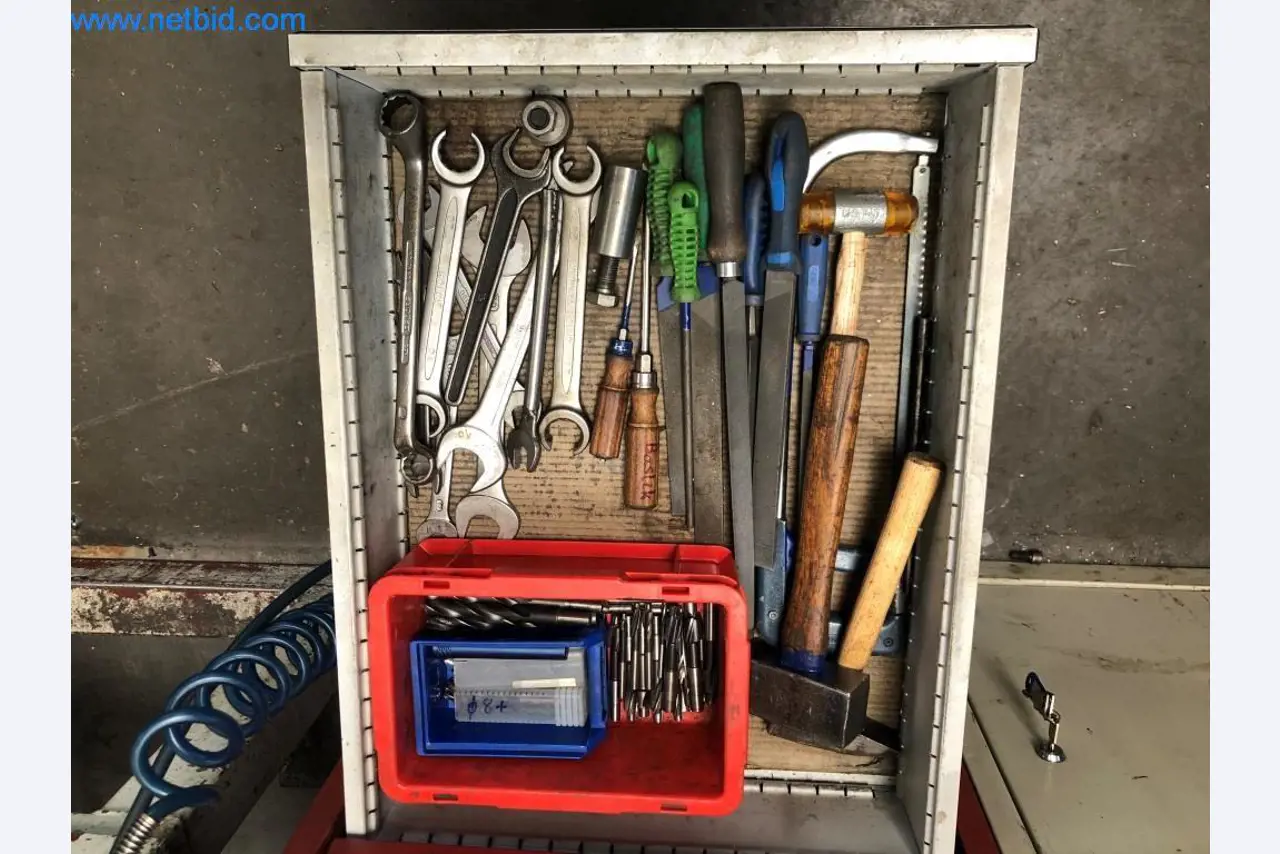 Machinery and equipment (Aluminium diecasting cells from the closing of a large automotive supplier)-4