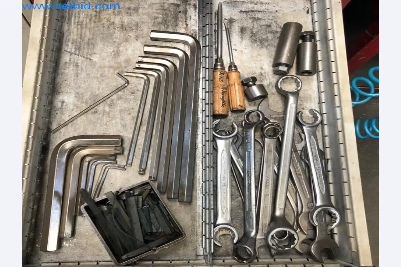 Machinery and equipment (Aluminium diecasting cells from the closing of a large automotive supplier)-3