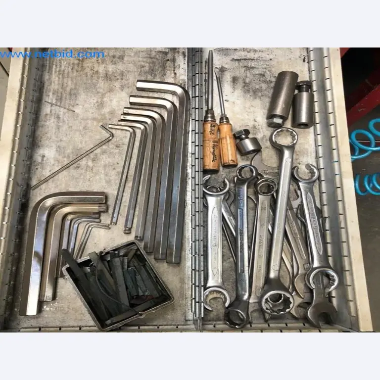 Machinery and equipment (Aluminium diecasting cells from the closing of a large automotive supplier)-3