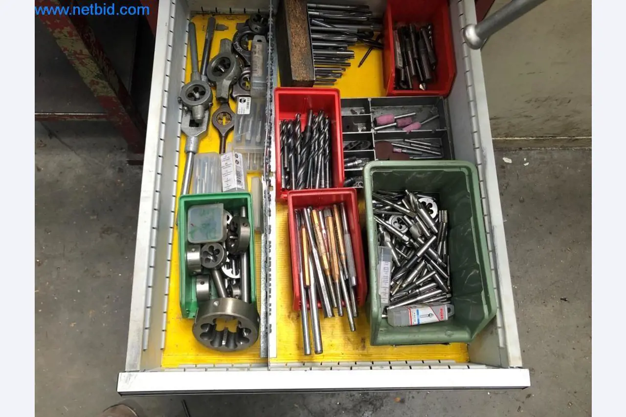 Machines et installations (moulage sous pression d'aluminium pour l'industrie automobile et ses sous-traitants)-3