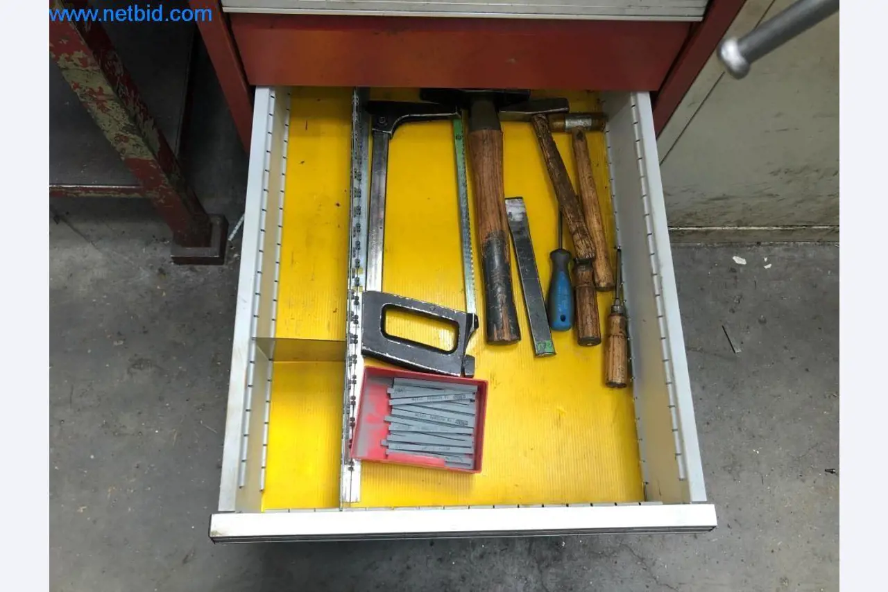 Machines et installations (moulage sous pression d'aluminium pour l'industrie automobile et ses sous-traitants)-4