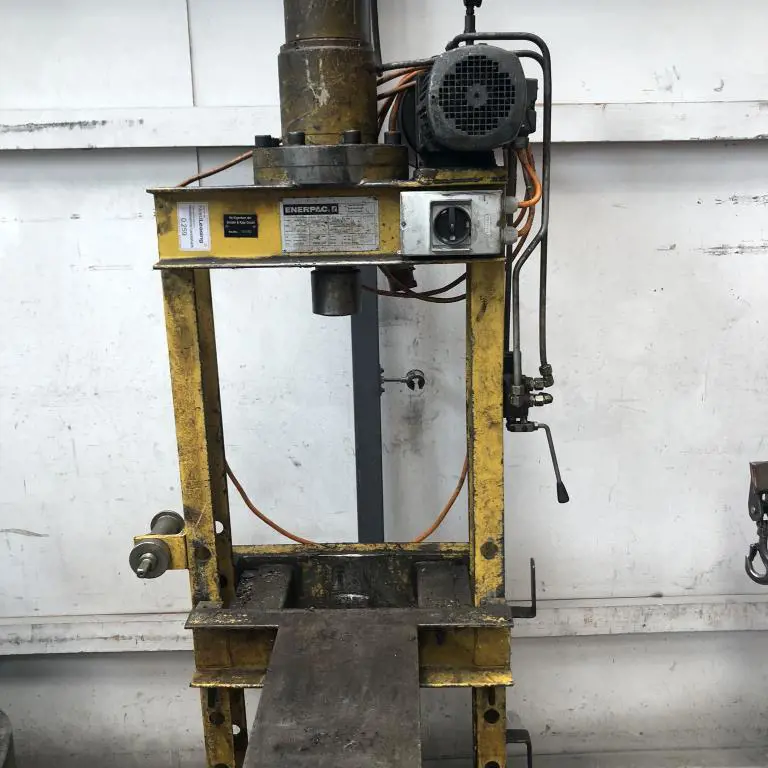 2 hydraulic workshop presses Enerpac VLP-Series