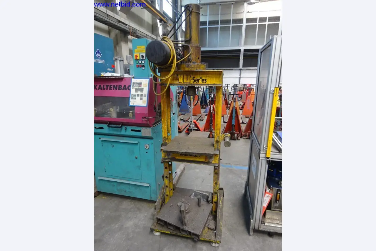 Machinery and equipment (Aluminium diecasting cells from the closing of a large automotive supplier)-5