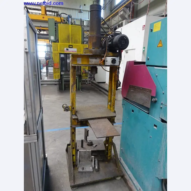 Machinery and equipment (Aluminium diecasting cells from the closing of a large automotive supplier)-6