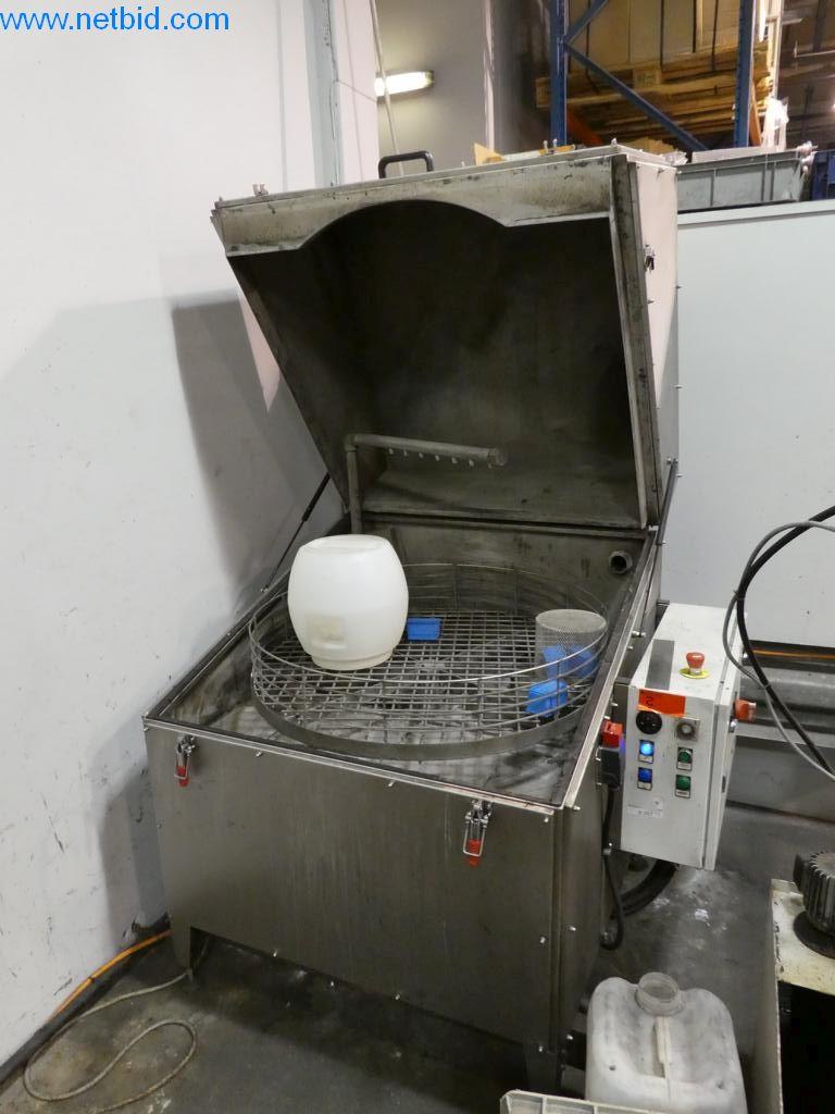 Machinery and equipment (Aluminium diecasting cells from the closing of a large automotive supplier)-1