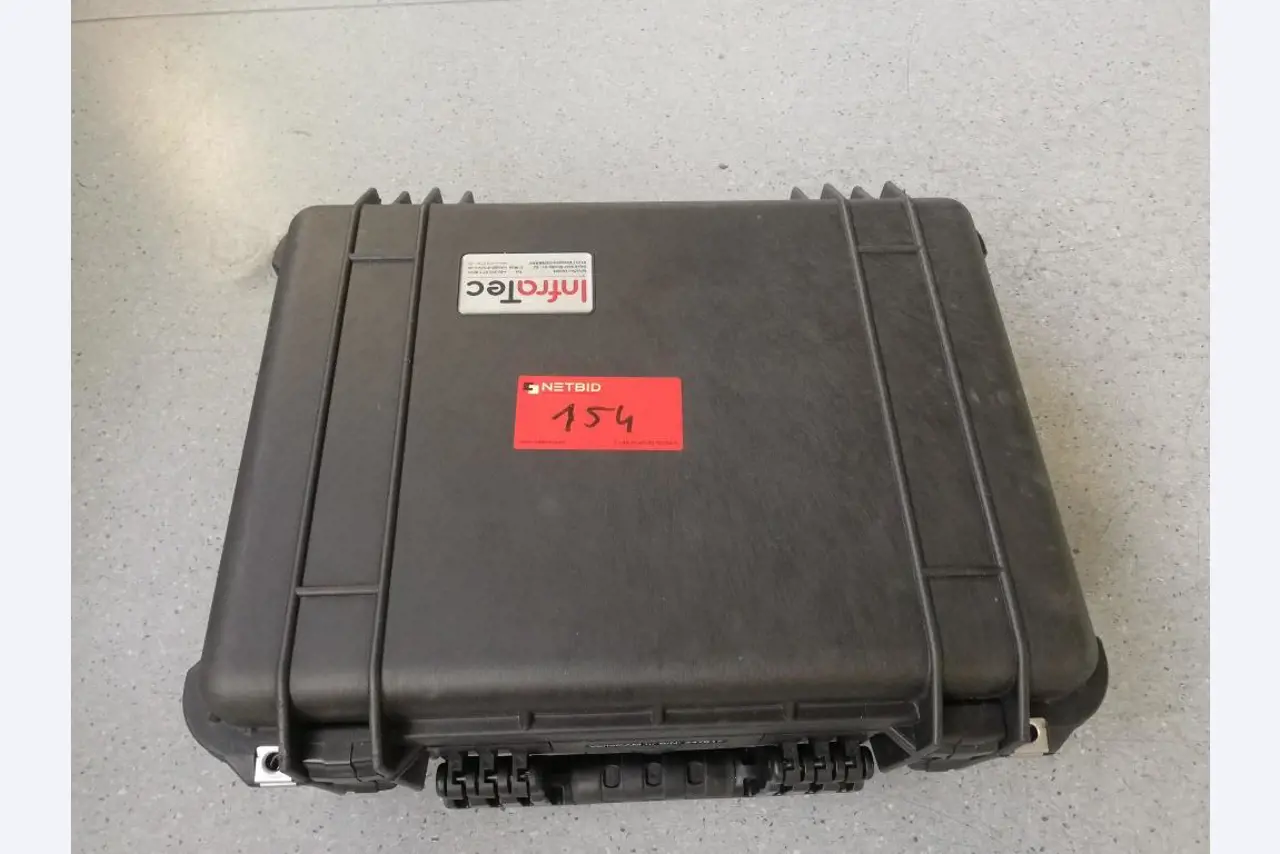 Machinery and equipment (Aluminium diecasting cells from the closing of a large automotive supplier)-10